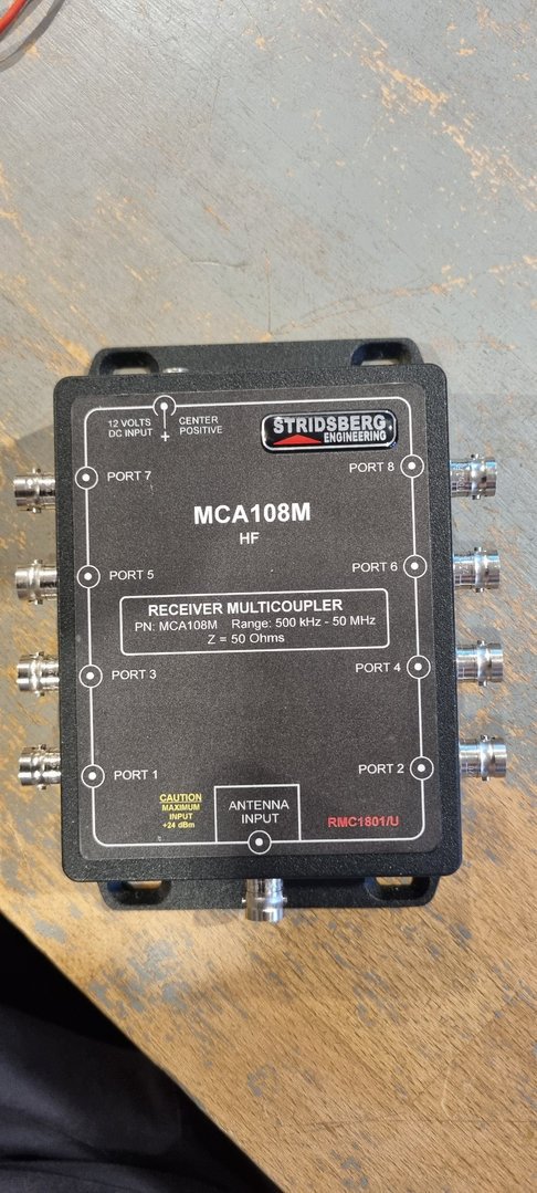 Stridsberg Engineering MCA108M antennijakaja 500KHz - 50MHz (yksitysmyynti)