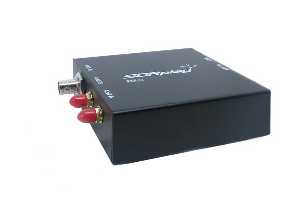 SDRplay RSPdx SDR-vastaanotin + SMA-BNC adapteri (2 kpl) + USB A/B kaapeli